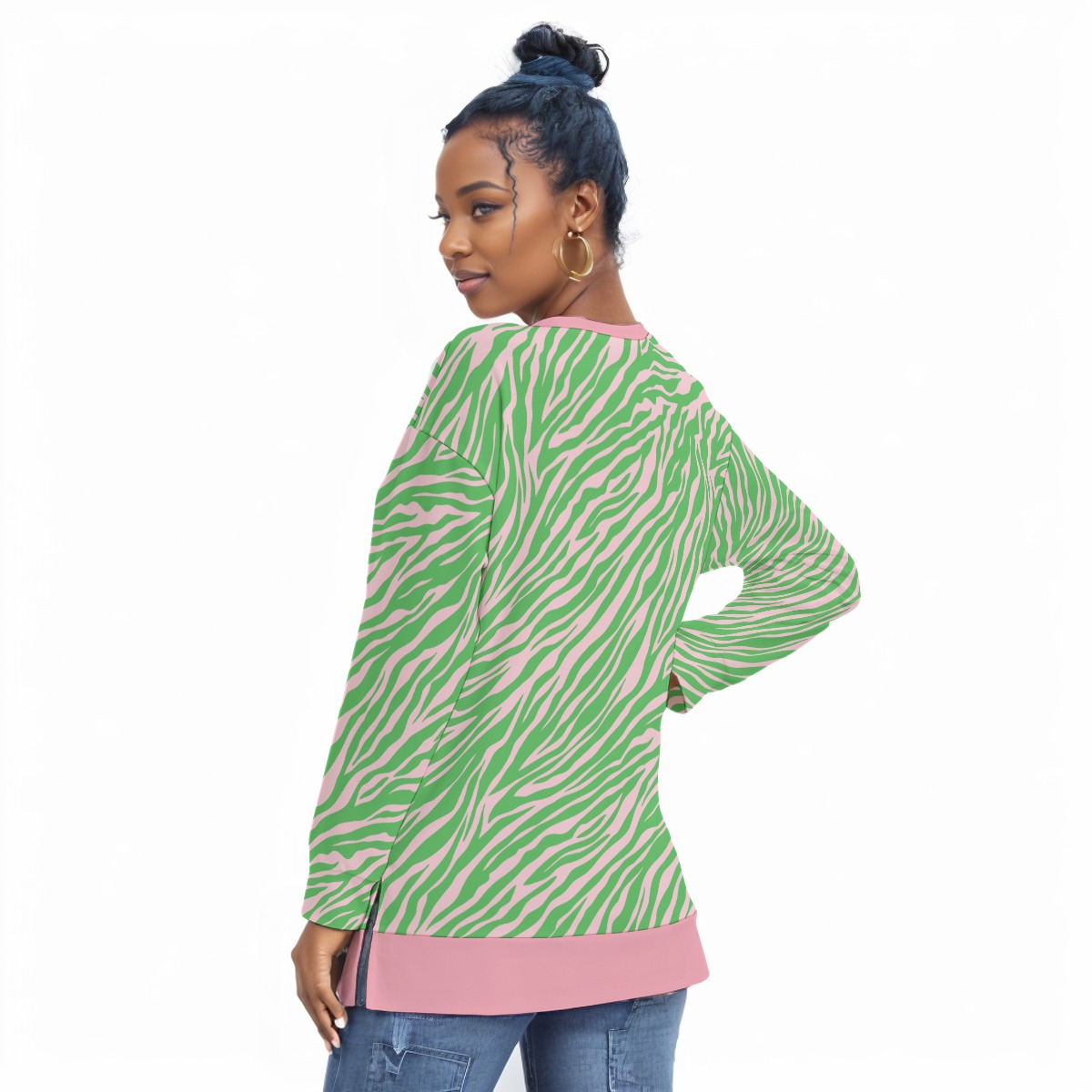 Alpha Kappa Alpha Side Split O-neck Sweatshirt - Image 4