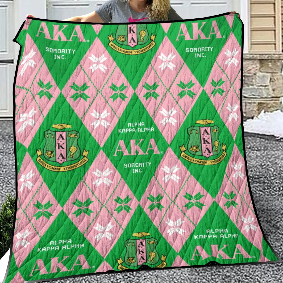 Alpha Kappa Alpha Lightweight & Breathable Quilt With Edge-wrapping Strips